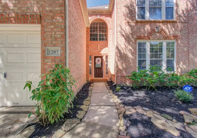 Photo 2 of Single family home for sale at 1207 Atlanta Dr, Richmond, TX 77406 | MLS# 43711683 | Listing updated on 2026-09-20
