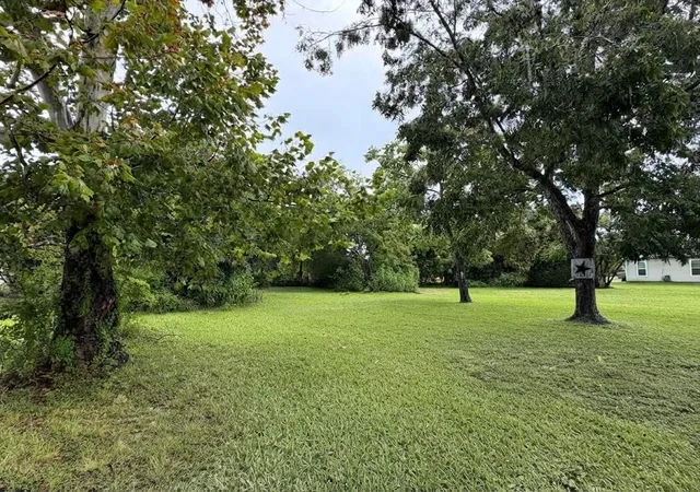 Photo 2 of Land for sale at 724 Harding Ave, Port Arthur, TX 77640 | MLS# 93415858 | Listing updated on 2026-09-11