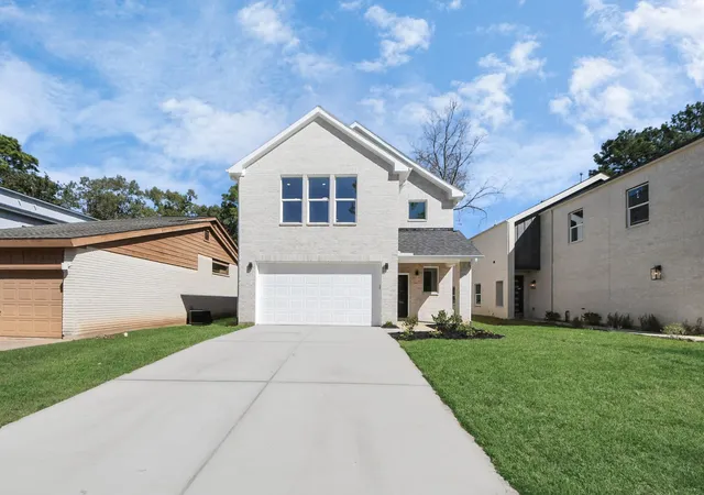 Photo 3 of Single family home for sale at 22 Presidio, Montgomery, TX 77356 | MLS# 27439114 | Listing updated on 2026-09-21
