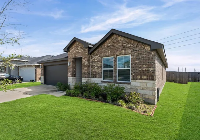 Photo 3 of Single family home for sale at 29810 Ousel Fls Ln, Katy, TX 77494 | MLS# 90511172 | Listing updated on 2026-09-11