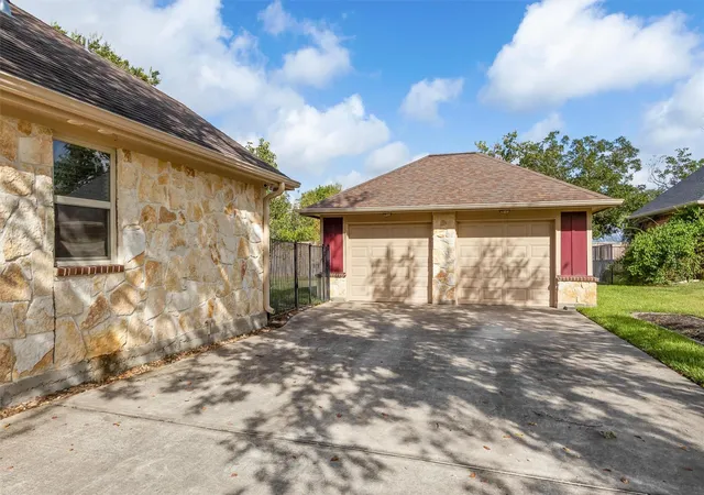 Photo 3 of Sale Pending at 1519 Felder St, Navasota, TX 77868 | MLS# 29130120 | Listing updated on 2026-10-06