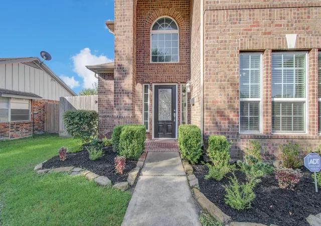 Photo 3 of Single family home for sale at 4243 Bethel Blvd, Houston, TX 77092 | MLS# 83172671 | Listing updated on 2026-09-22