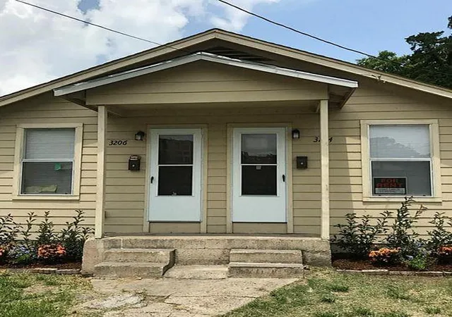 Photo 2 of Multi family home for sale at 3204 Napoleon St, Houston, TX 77004 | MLS# 10571398 | Listing updated on 2026-09-09