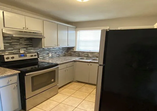 Photo 4 of Multi family home for sale at 3204 Napoleon St, Houston, TX 77004 | MLS# 10571398 | Listing updated on 2026-09-09