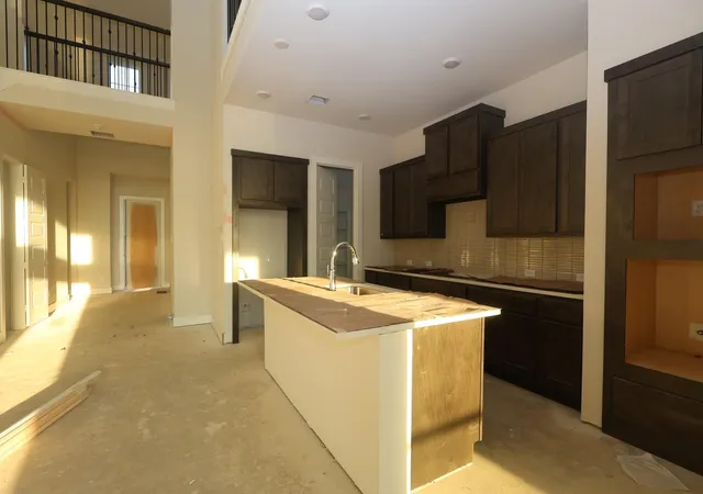 Photo 3 of Single family home for sale at 22410 Topaz Harbor Ln, Tomball, TX 77377 | MLS# 62948196 | Listing updated on 2026-09-24