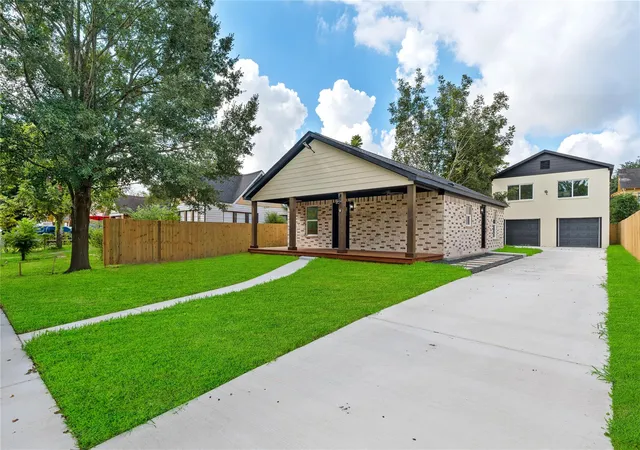 Photo 1 of Single family home for sale at 1408 Pearson St, Houston, TX 77023 | MLS# 17351792 | Listing updated on 2026-09-22