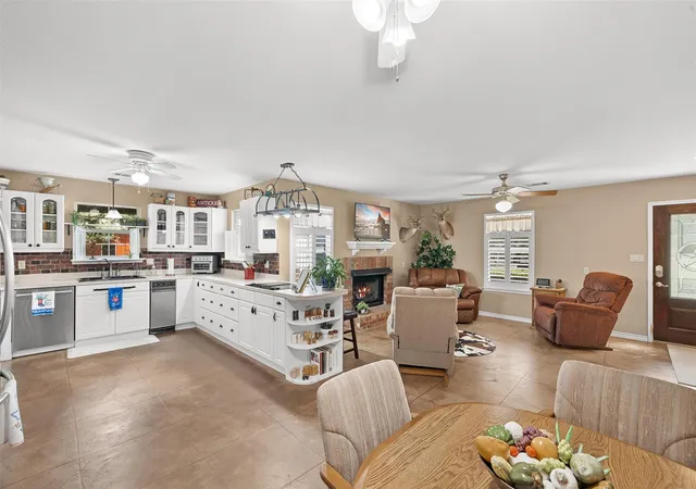 Photo 4 of Sale Pending at 15264 Fm 530, Hallettsville, TX 77964 | MLS# 73042642 | Listing updated on 2026-09-14