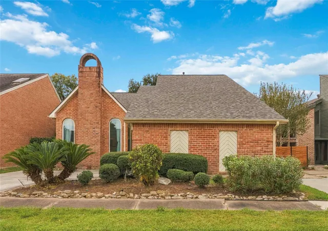 Photo 1 of Single family home for sale at 12219 Gladewick Dr, Houston, TX 77077 | MLS# 91416922 | Listing updated on 2026-09-26