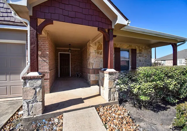 Photo 3 of Single family home for sale at 8502 Parapet Pl, Rosharon, TX 77583 | MLS# 64027192 | Listing updated on 2026-10-09