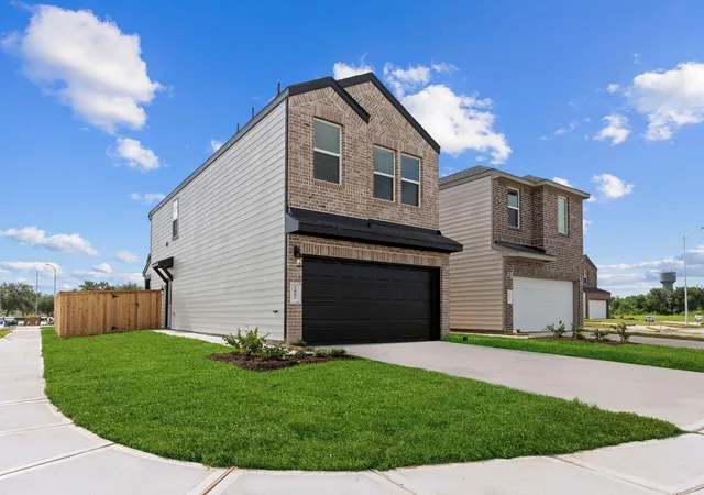 Photo 2 of Single family home for sale at 1710 Revolution Way, Missouri City, TX 77459 | MLS# 4578145 | Listing updated on 2026-09-03