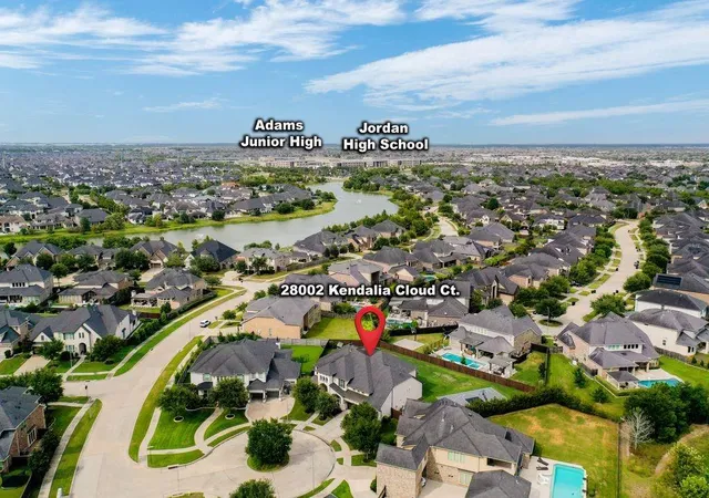 Photo 3 of Sale Pending at 28002 Kendalia Cloud Ct, Fulshear, TX 77441 | MLS# 26338070 | Listing updated on 2026-10-06