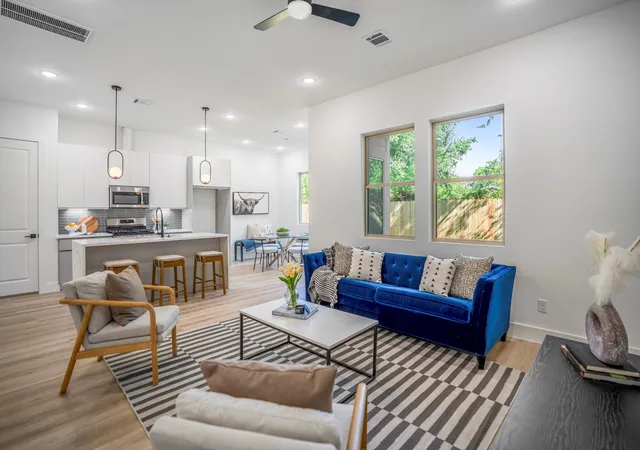 Photo 3 of Single family home for sale at 4201 Oats St #B, Houston, TX 77020 | MLS# 76006575 | Listing updated on 2026-09-11