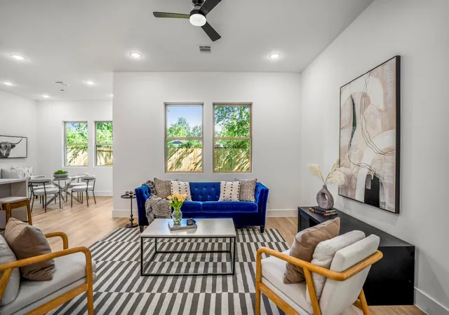 Photo 4 of Single family home for sale at 4201 Oats St #B, Houston, TX 77020 | MLS# 76006575 | Listing updated on 2026-09-11