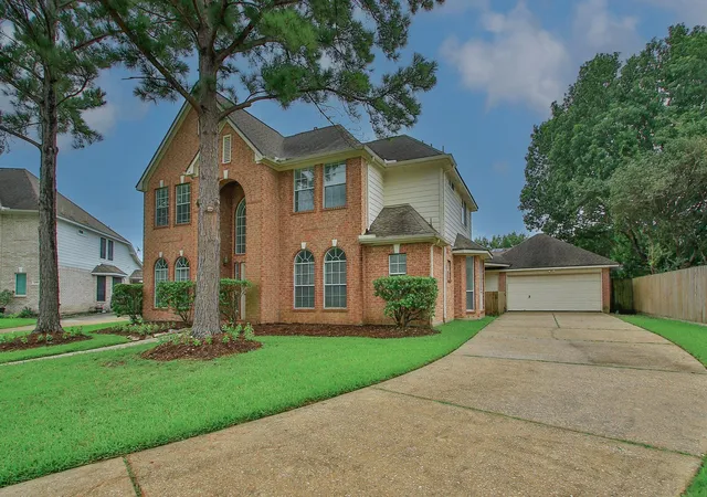 Photo 2 of Single family home for sale at 11711 Spring Path Ct, Tomball, TX 77377 | MLS# 34083566 | Listing updated on 2026-09-12