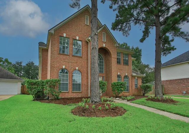 Photo 2 of Single family home for sale at 11711 Spring Path Ct, Tomball, TX 77377 | MLS# 34083566 | Listing updated on 2026-09-12