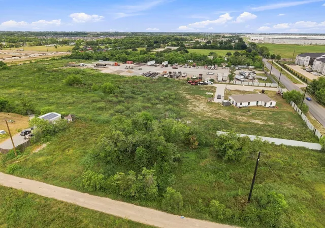 Photo 3 of Land for sale at 13831 Mary Kay Ln, Houston, TX 77048 | MLS# 81754019 | Listing updated on 2026-09-15