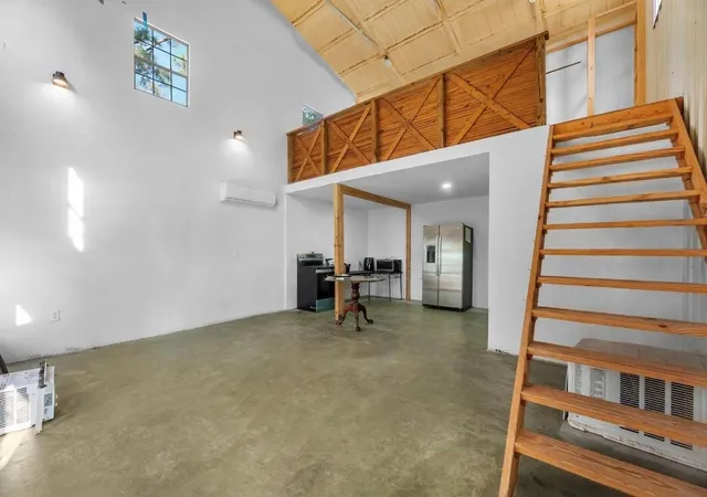 Photo 4 of Multi family home for sale at 32403 Dobbin Huffsmith Rd, Magnolia, TX 77354 | MLS# 83890640 | Listing updated on 2026-09-23