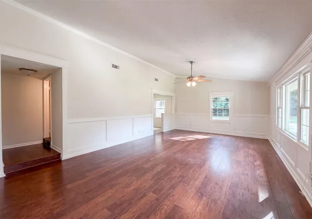 Photo 3 of Single family home for sale at 1119 Coe Rd, Pinehurst, TX 77362 | MLS# 72338087 | Listing updated on 2026-10-08