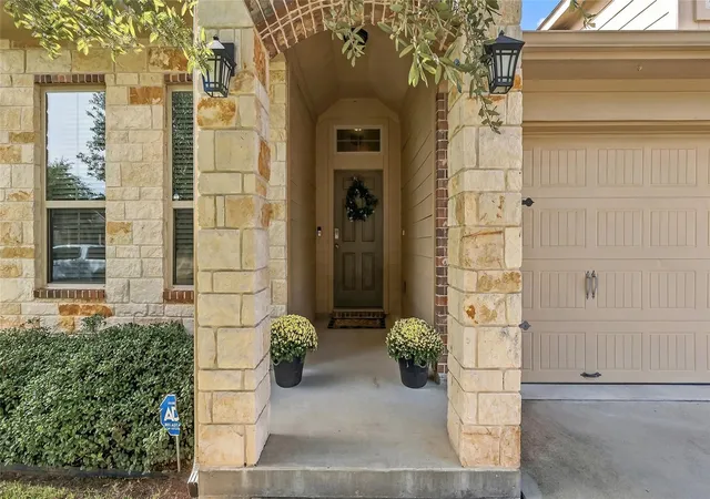 Photo 3 of Single family home for sale at 4142 Shallow Crk Loop, College Station, TX 77845 | MLS# 63428560 | Listing updated on 2026-09-20