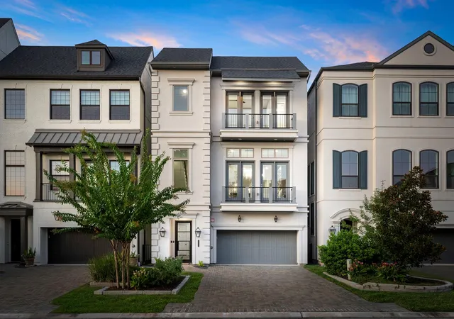 Photo 1 of Sale Pending at 111 Vue Point Pl, Spring, TX 77380 | MLS# 67544022 | Listing updated on 2026-10-02