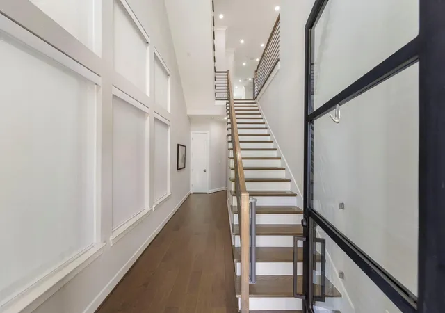 Photo 3 of Sale Pending at 111 Vue Point Pl, Spring, TX 77380 | MLS# 67544022 | Listing updated on 2026-10-02