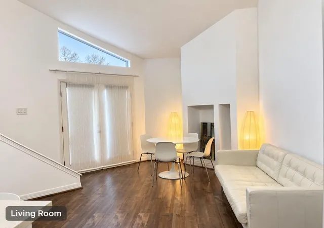 Photo 2 of Condo for sale at 10855 Meadowglen Ln #1128, Houston, TX 77042 | MLS# 36254167 | Listing updated on 2026-09-17