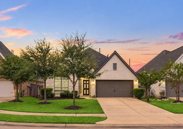 Photo 1 of Single family home for sale at 28714 Wildthorne Ct, Katy, TX 77494 | MLS# 40699756 | Listing updated on 2026-10-07