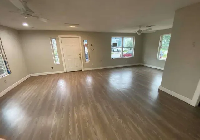 Photo 3 of Single family home for sale at 820 E 38th Street, Houston, TX 77022 | MLS# 84117749 | Listing updated on 2026-09-15