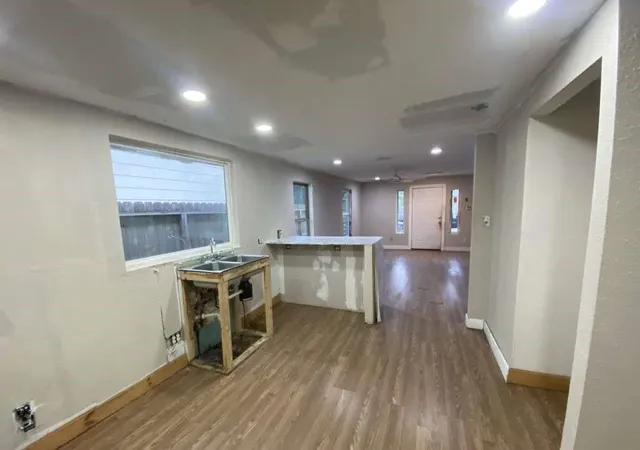 Photo 4 of Single family home for sale at 820 E 38th Street, Houston, TX 77022 | MLS# 84117749 | Listing updated on 2026-09-15