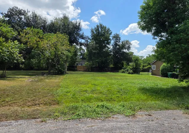 Photo 2 of Land for sale at 6821 Beachwood St, Houston, TX 77021 | MLS# 76513312 | Listing updated on 2026-09-13