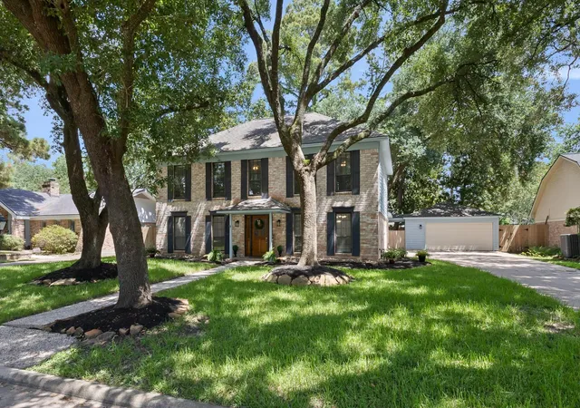 Photo 2 of Sale Pending at 13714 Chelwood Pl, Houston, TX 77069 | MLS# 16429955 | Listing updated on 2026-09-18