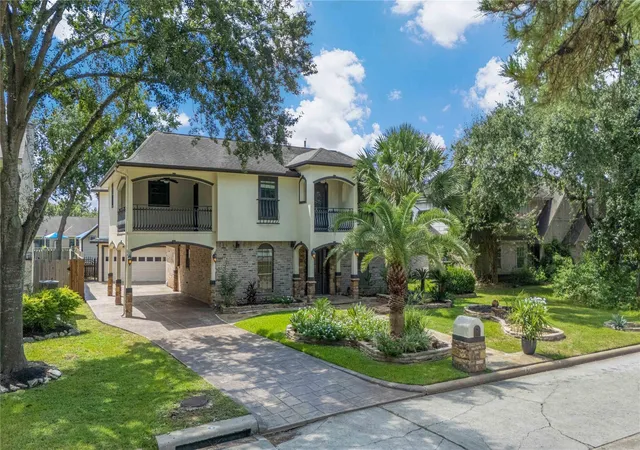 Photo 3 of Single family home for sale at 7615 Fernbrook Ln, Houston, TX 77070 | MLS# 25097270 | Listing updated on 2026-10-12