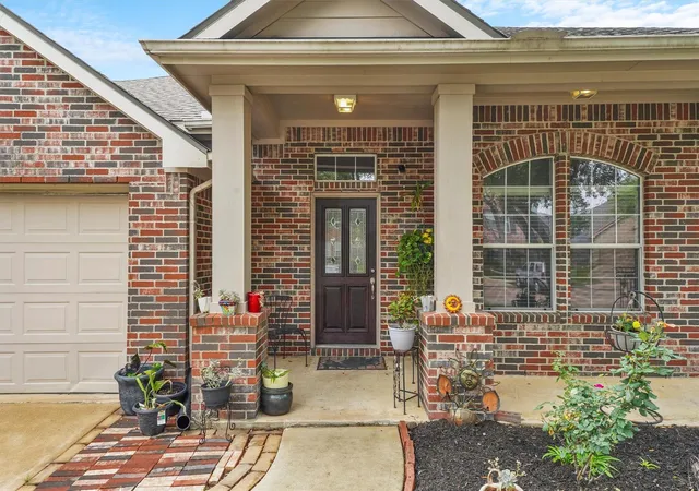 Photo 3 of Single family home for sale at 16219 Wilmington Park Ln, Houston, TX 77084 | MLS# 74009231 | Listing updated on 2026-09-11