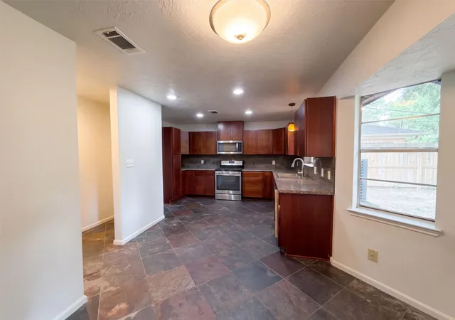Photo 2 of Sale Pending at 2010 Redwood St, Kemah, TX 77565 | MLS# 22602704 | Listing updated on 2026-09-28