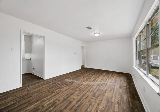 Photo 2 of Single family home for sale at 8607 Rockford Dr, Houston, TX 77033 | MLS# 84638303 | Listing updated on 2026-09-09