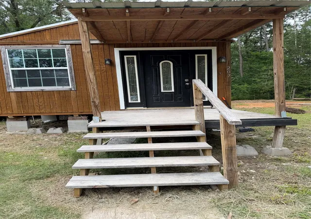 Photo 1 of Single family home for sale at 207 Robbie Rd, Livingston, TX 77351 | MLS# 33240753 | Listing updated on 2026-09-24