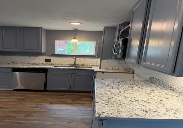 Photo 3 of Single family home for sale at 207 Robbie Rd, Livingston, TX 77351 | MLS# 33240753 | Listing updated on 2026-09-24