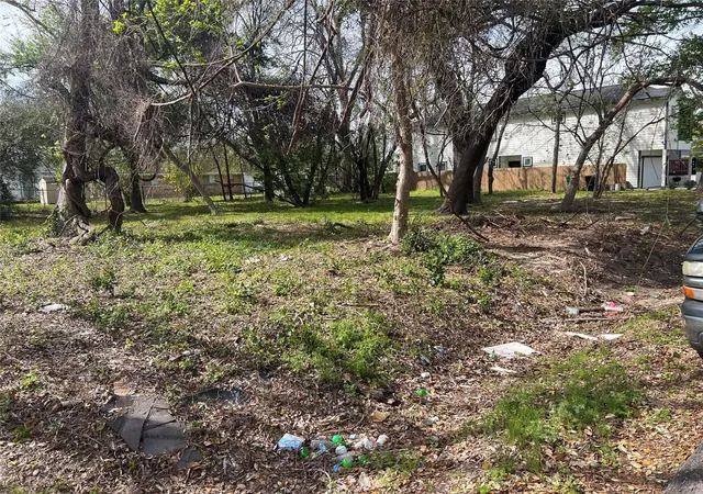 Photo 3 of Land for sale at 0 Utah St, Houston, TX 77091 | MLS# 77638260 | Listing updated on 2026-09-21