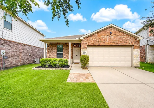 Photo 1 of Single family home for sale at 5831 Banyan Oak Ct, Richmond, TX 77407 | MLS# 51108465 | Listing updated on 2026-09-11