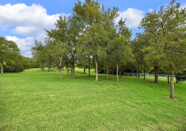Photo 2 of Sale Pending at 2962 Pleasant Hl Ln, Chappell Hill, TX 77426 | MLS# 31409336 | Listing updated on 2026-09-13