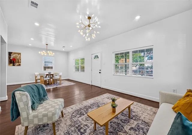Photo 3 of Single family home for sale at 4401 Hain St, Houston, TX 77009 | MLS# 84308022 | Listing updated on 2026-10-05