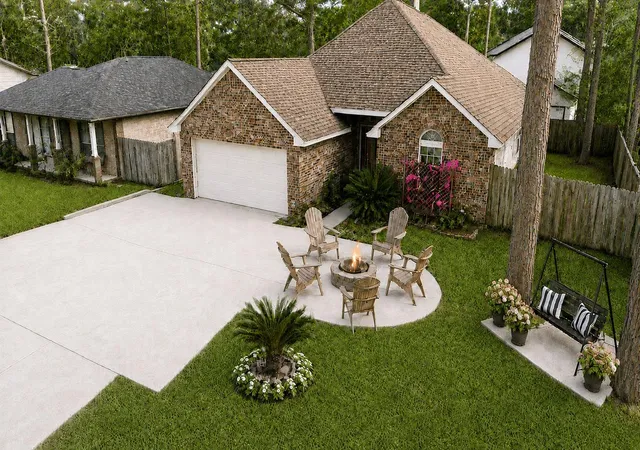 Photo 1 of Single family home for sale at 411 Shawnee Dr, Conroe, TX 77316 | MLS# 49773571 | Listing updated on 2026-09-01