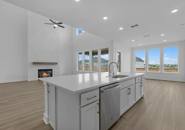 Photo 3 of Sale Pending at 8006 Sunny Ridge Dr, Fulshear, TX 77441 | MLS# 5985814 | Listing updated on 2026-09-02