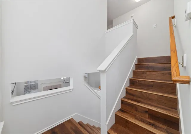 Photo 3 of Townhouse for sale at 118 Anise Tree Pl, Spring, TX 77382 | MLS# 98131113 | Listing updated on 2026-09-21
