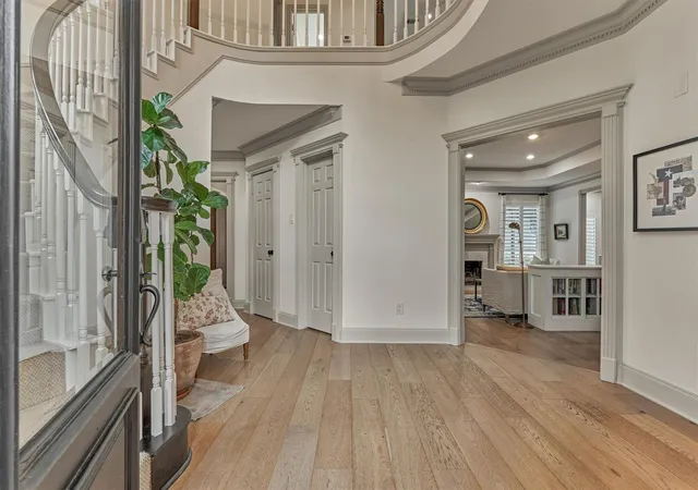 Photo 3 of Single family home for sale at 42 Golden Shadow Cir, Spring, TX 77381 | MLS# 17168000 | Listing updated on 2026-09-14