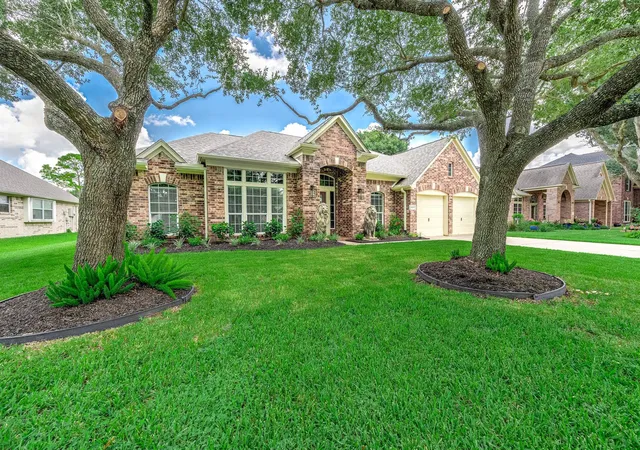 Photo 3 of Single family home for sale at 1418 Wellshire Dr, Katy, TX 77494 | MLS# 66209510 | Listing updated on 2026-09-13