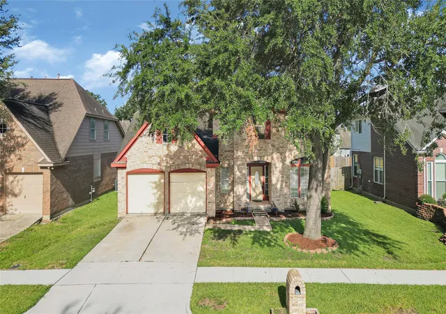 Photo 2 of Single family home for sale at 3518 Brookwood Dr, La Porte, TX 77571 | MLS# 35106119 | Listing updated on 2026-09-26