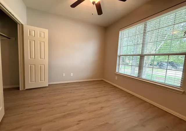 Photo 4 of Single family home for sale at 26100 Brickhill Dr, Spring, TX 77389 | MLS# 50600648 | Listing updated on 2026-09-05