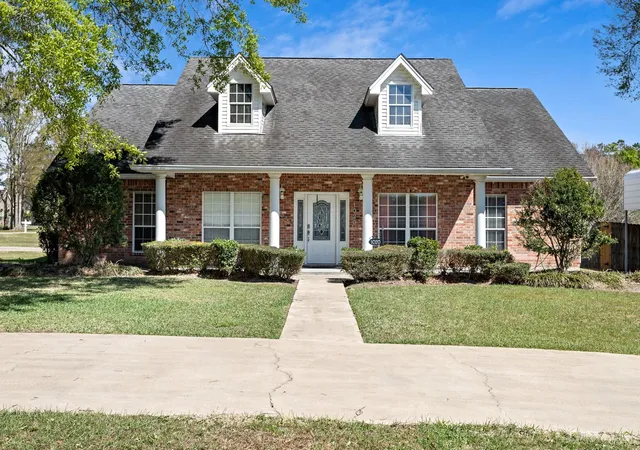 Photo 1 of Single family home for sale at 1020 Magnolia Tr, Silsbee, TX 77656 | MLS# 32007403 | Listing updated on 2026-09-24