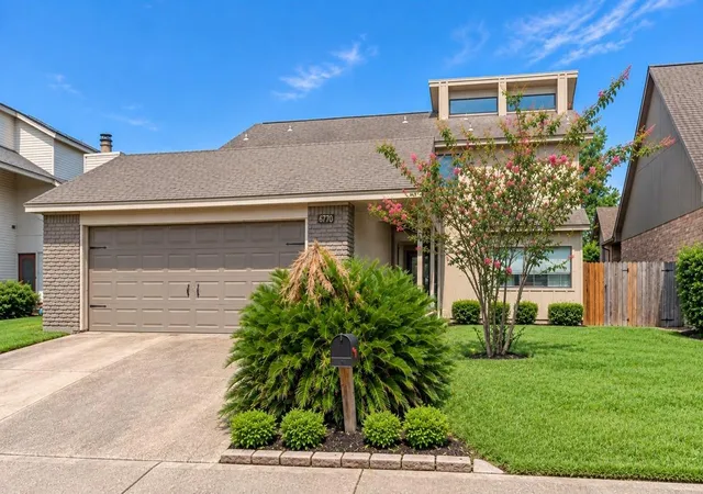Photo 1 of Single family home for sale at 6770 Lexington Dr, Beaumont, TX 77706 | MLS# 64363473 | Listing updated on 2026-09-20